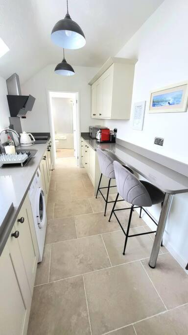 Bosun'S Cottage Luxury Stay In The Heart Of Town Weymouth Eksteriør bilde