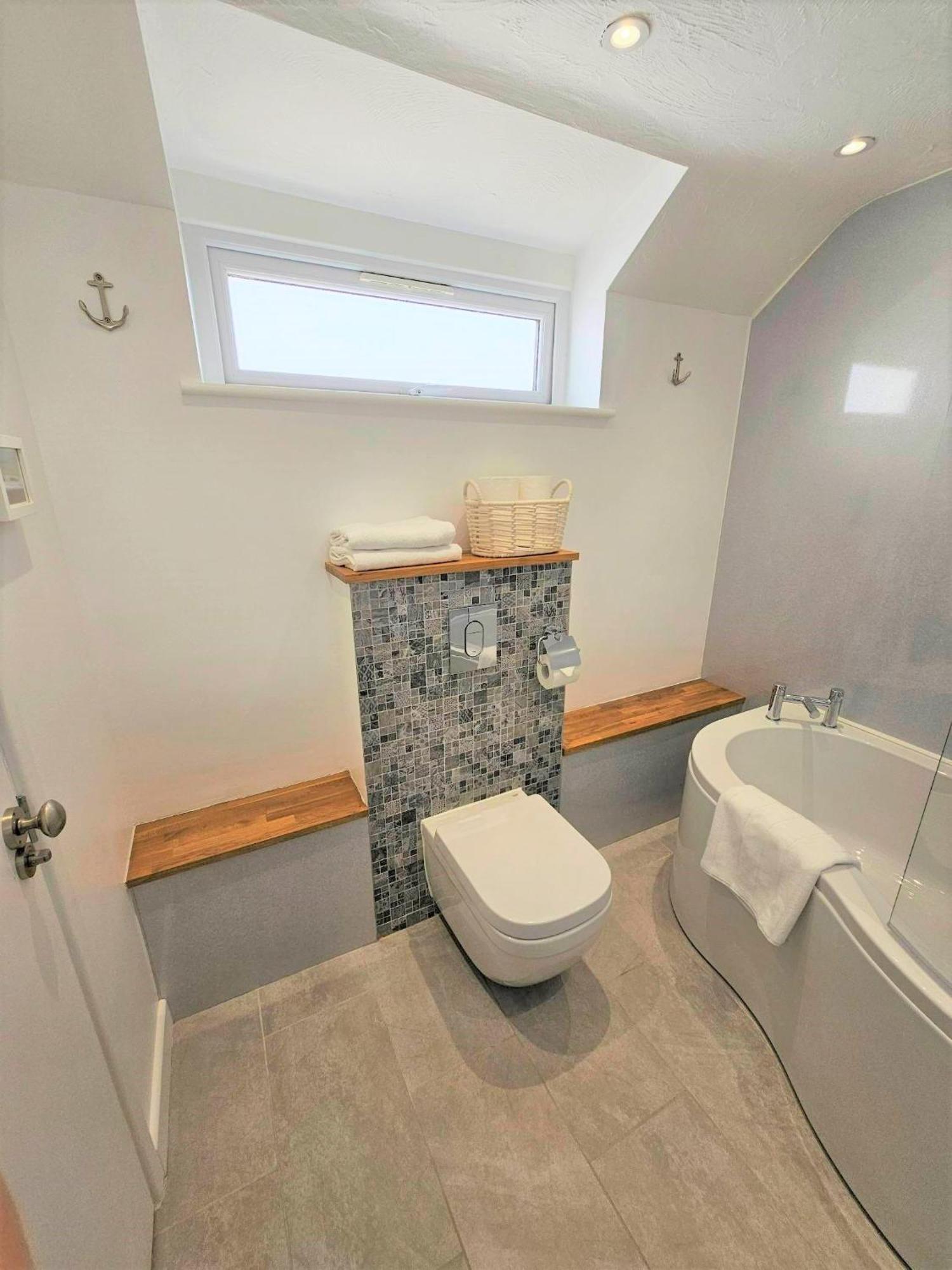Bosun'S Cottage Luxury Stay In The Heart Of Town Weymouth Eksteriør bilde